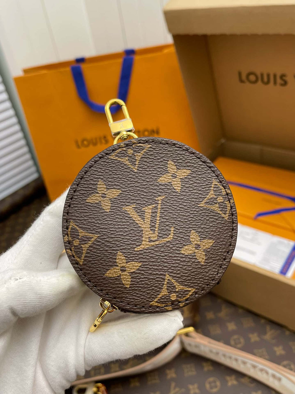 LV Neverfull MM Monogram Canvas Tote Shoulder Bag with Leather Trim and Pouch