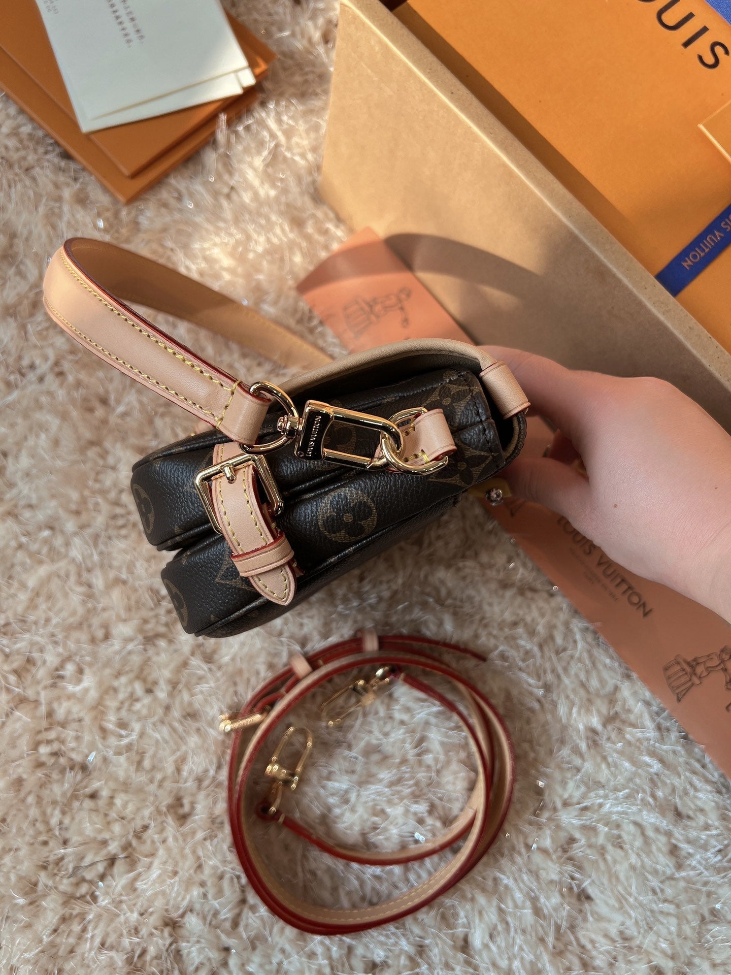 LV Saumur BB Monogram Canvas Crossbody Bag with Leather Trim and Adjustable Strap (20 x 16 x 7.5) cm