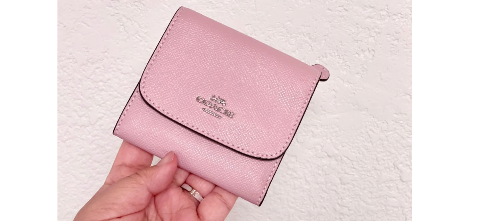 Coach Leather Small Wallet In Pink