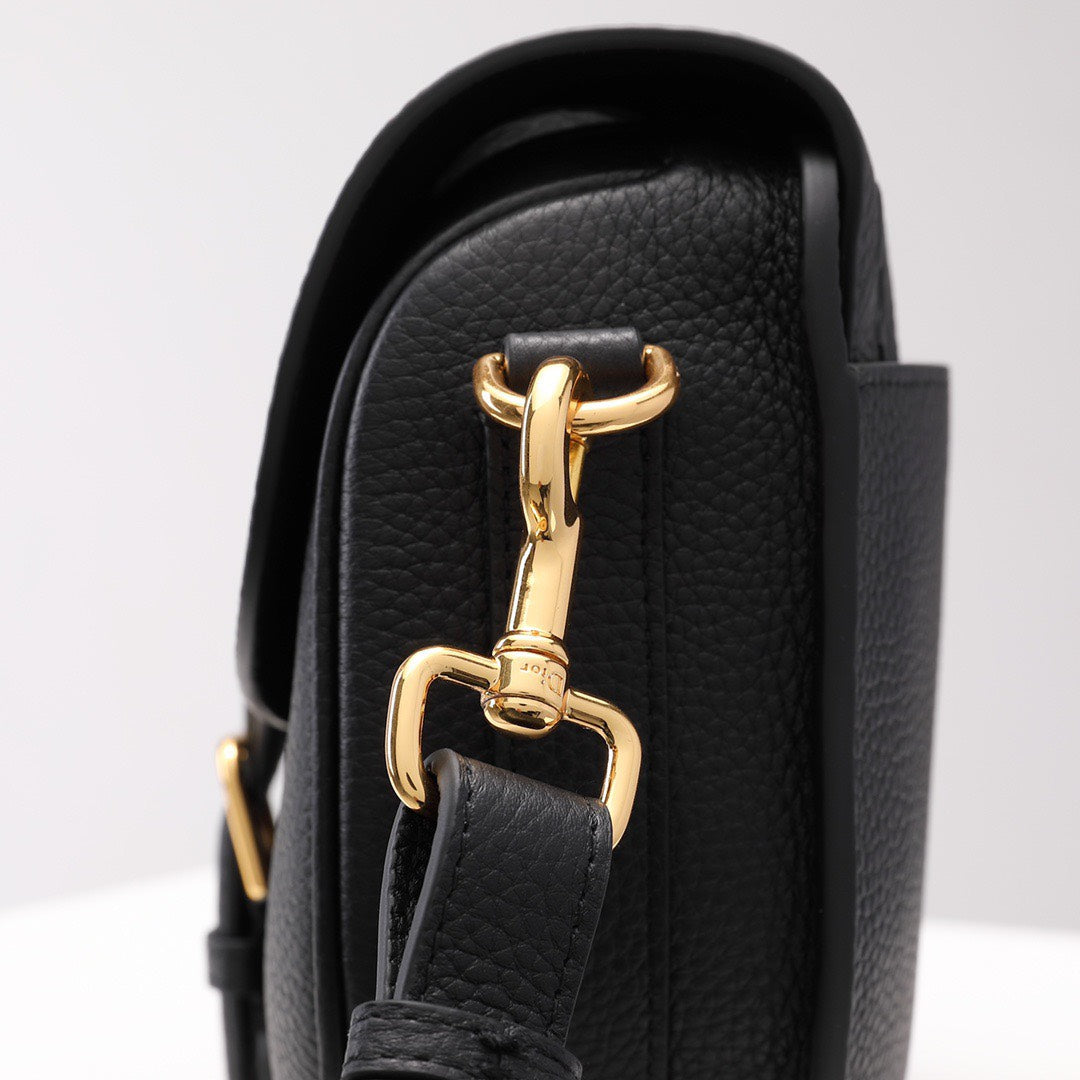 Dior Medium Bobby Bag Black M9319 size 22x6x17 cm