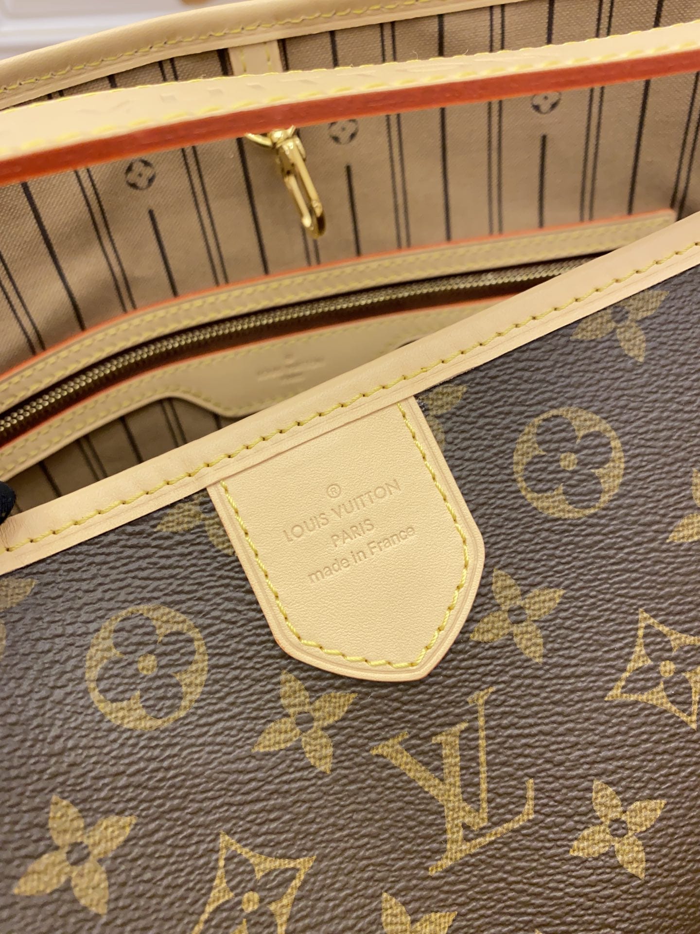 LV Graceful PM Monogram Canvas Tote Shoulder Bag with Leather Trim and Magnetic Closure
