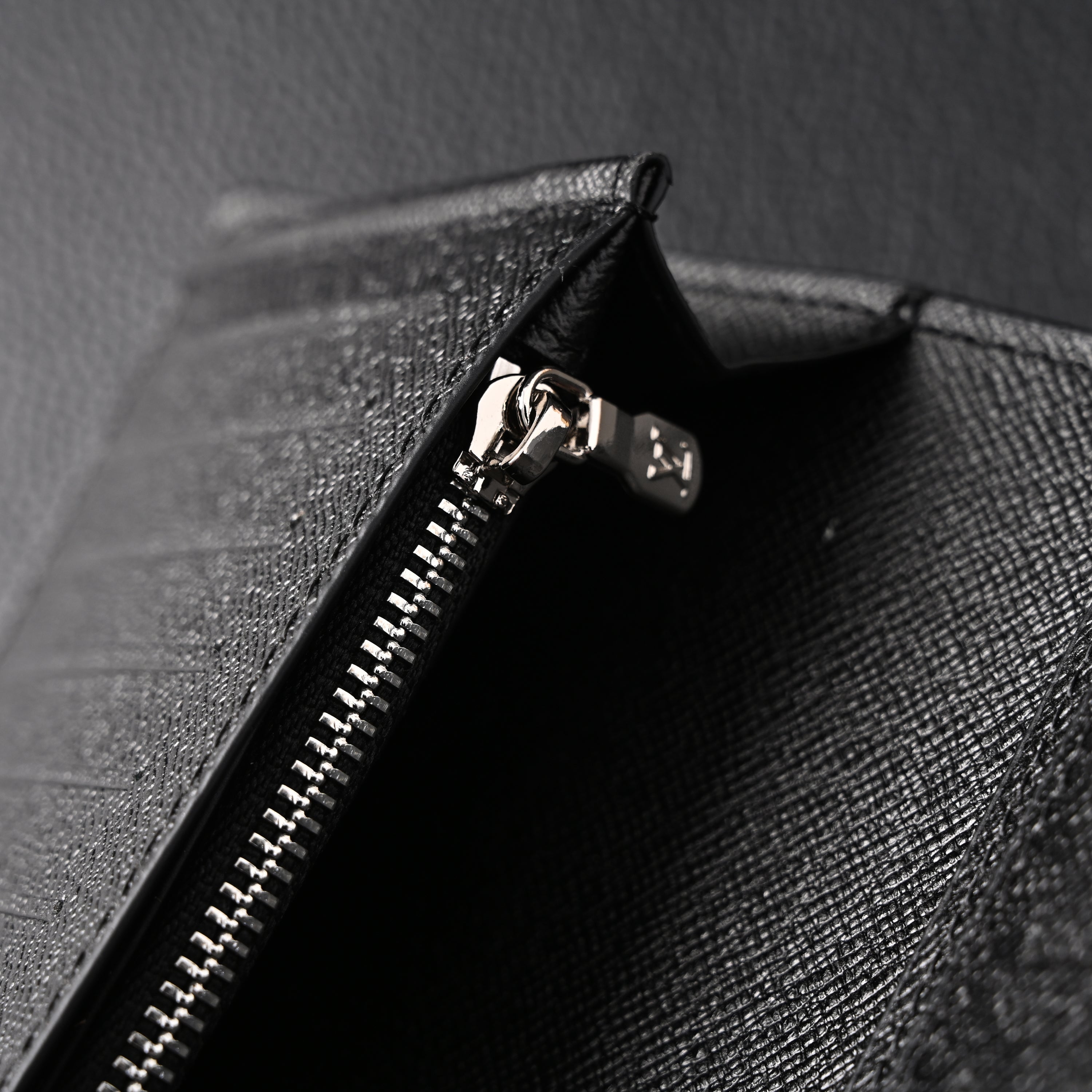 Louis Vuitton Brazza Wallet – Damier Graphite Canvas Long Bifold (N62665)