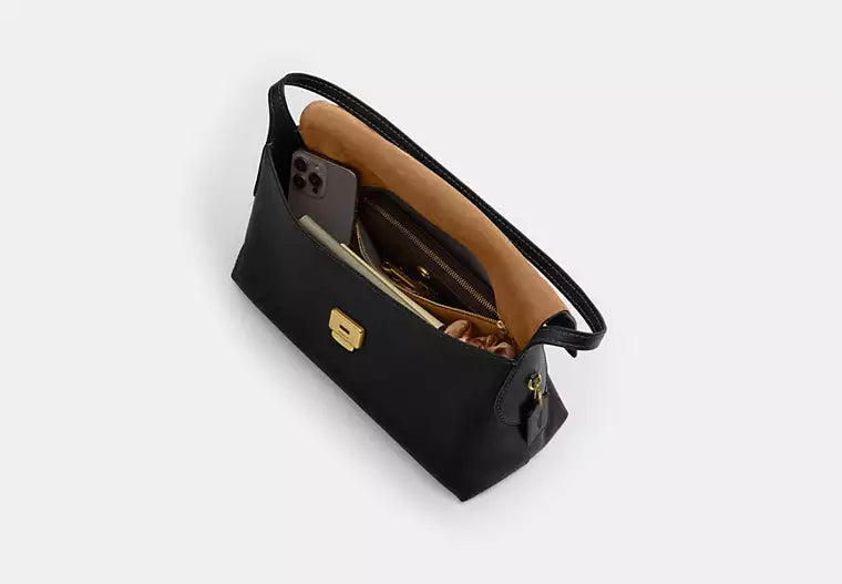 Coach Chelsea Shoulder Bag 36